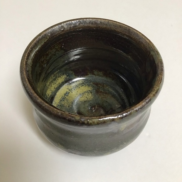 Studio Art Pottery Tea Bowl Sake Cup Handmade Green Glaze Brown Signed Vintage - Picture 1 of 16